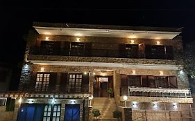 Ξενώνας Φωτεινη